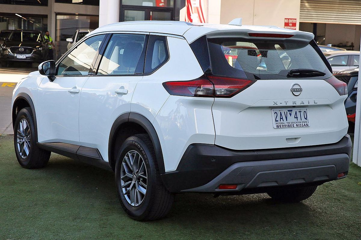 2024 Nissan X-TRAIL ST T33