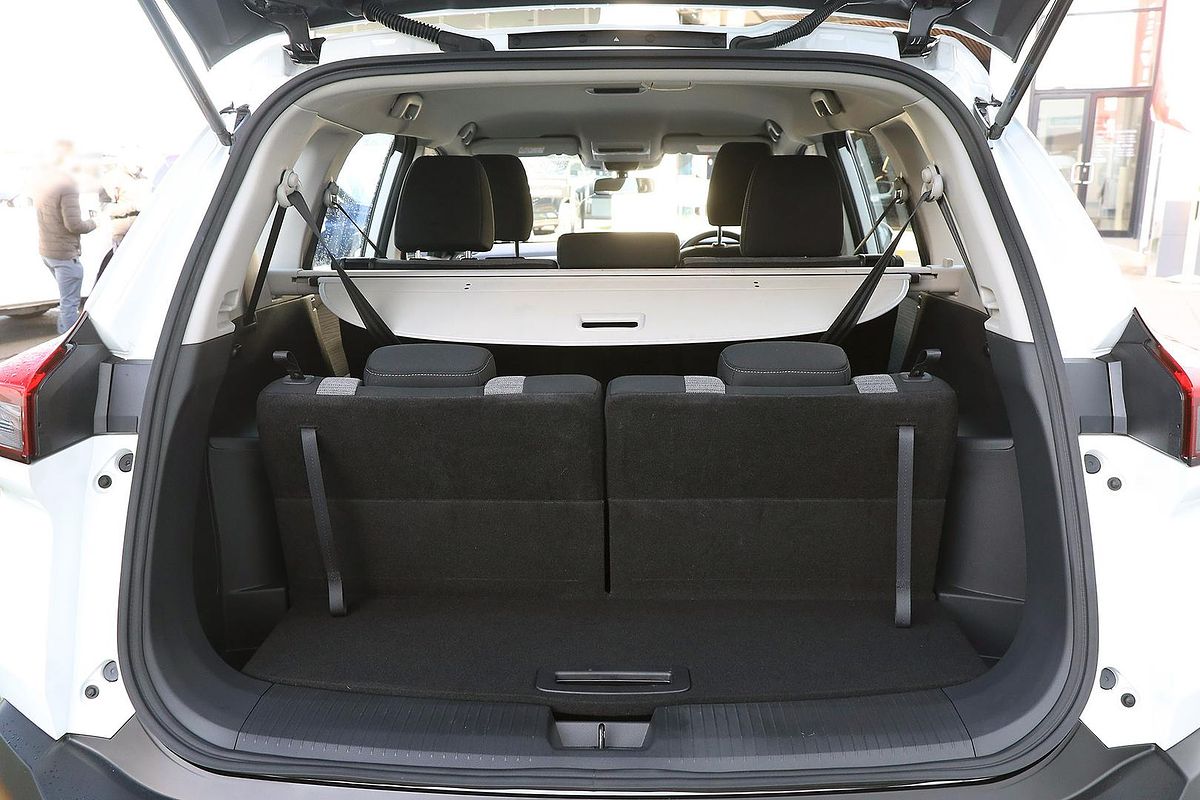 2024 Nissan X-TRAIL ST T33