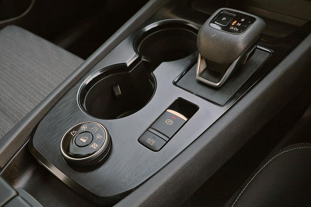 2024 Nissan X-TRAIL ST T33