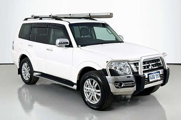 2018 Mitsubishi Pajero GLS NX