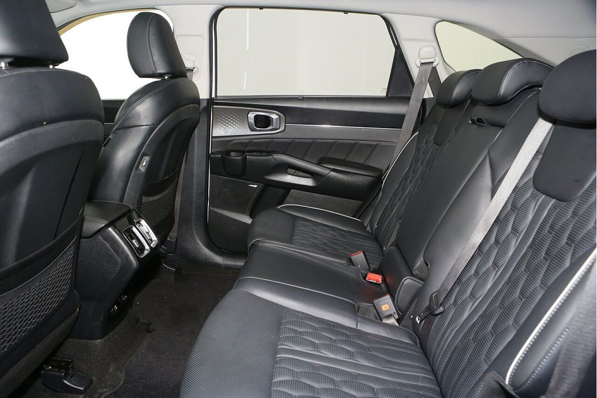 2022 Kia Sorento GT-Line MQ4