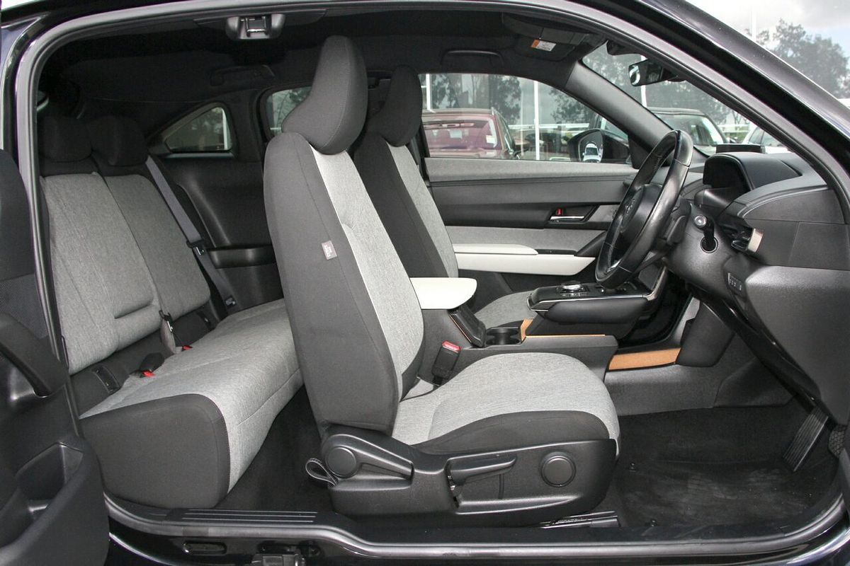 2021 Mazda MX-30 G20e Evolve DR Series