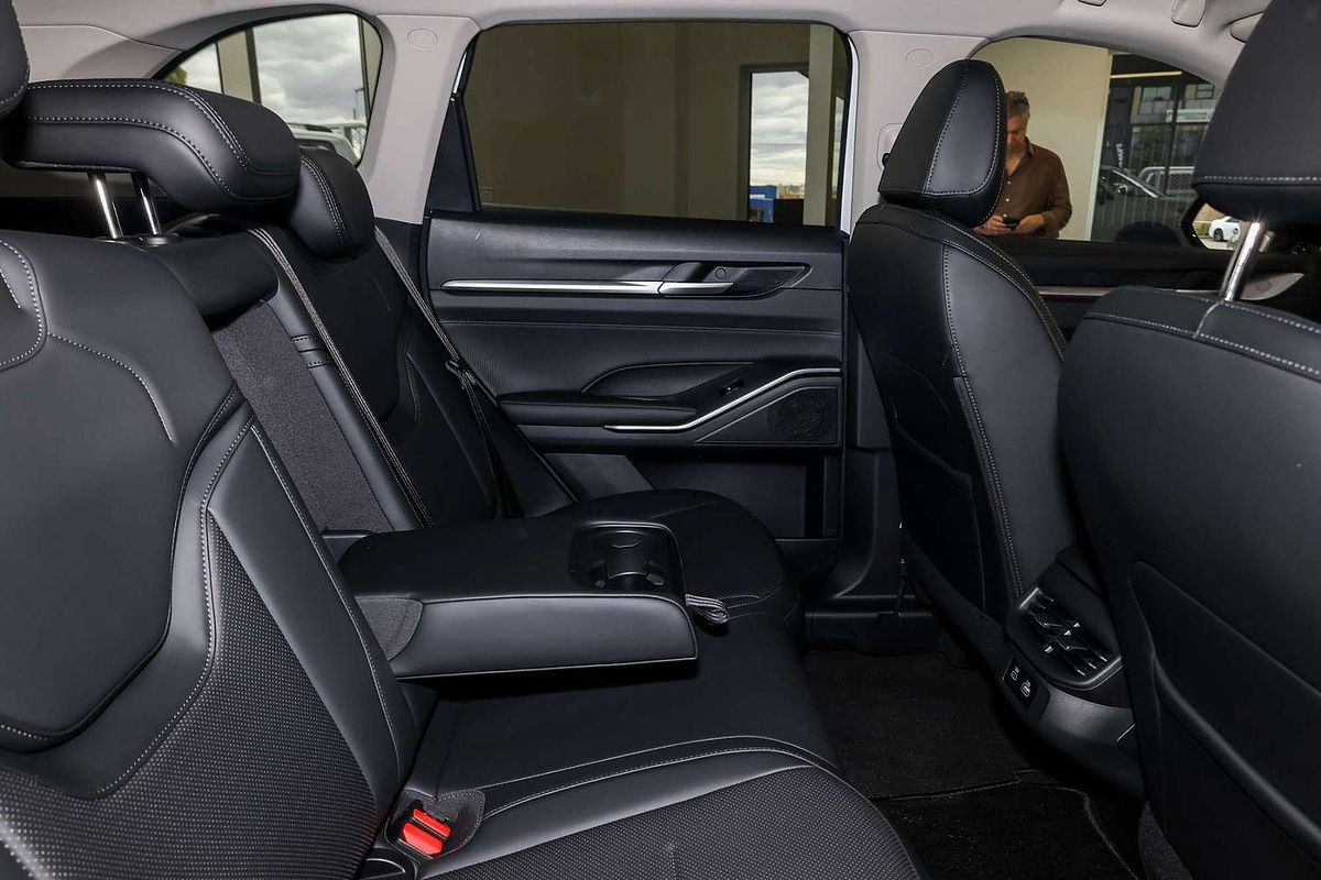 2025 GWM Haval H6 Ultra B01