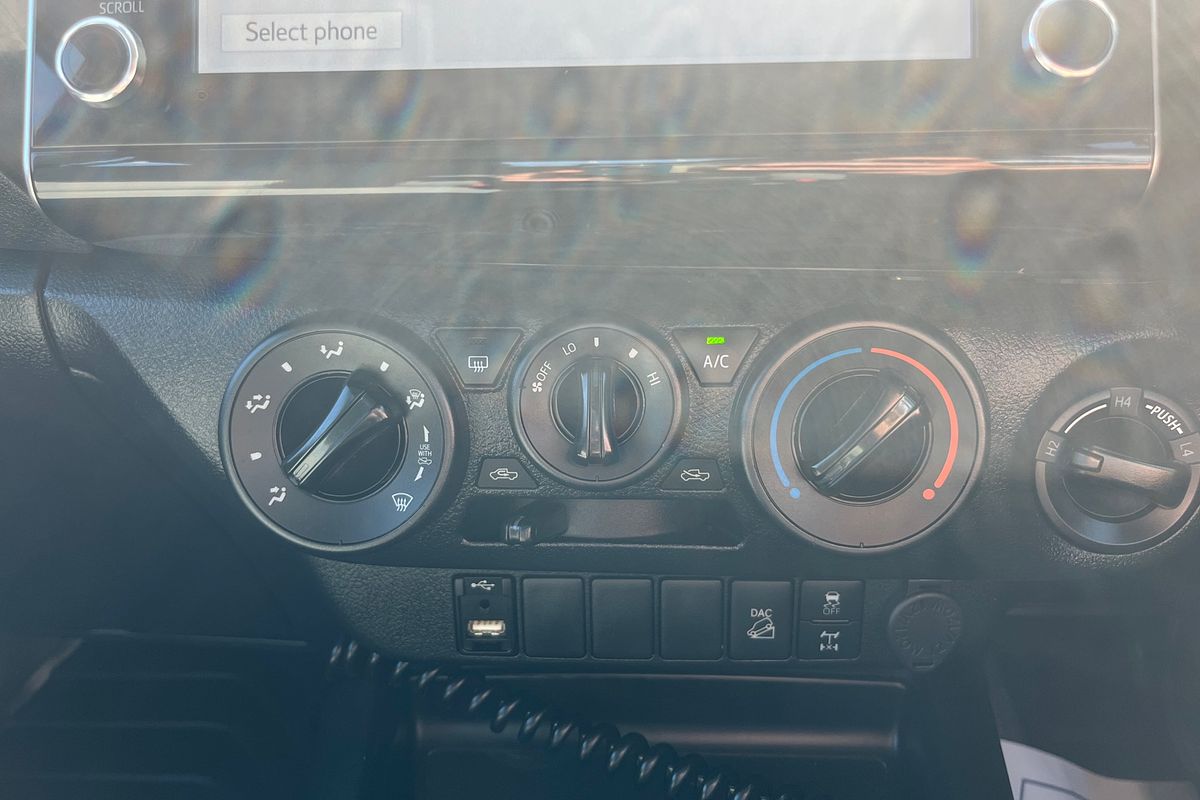 2023 Toyota Hilux SR GUN126R