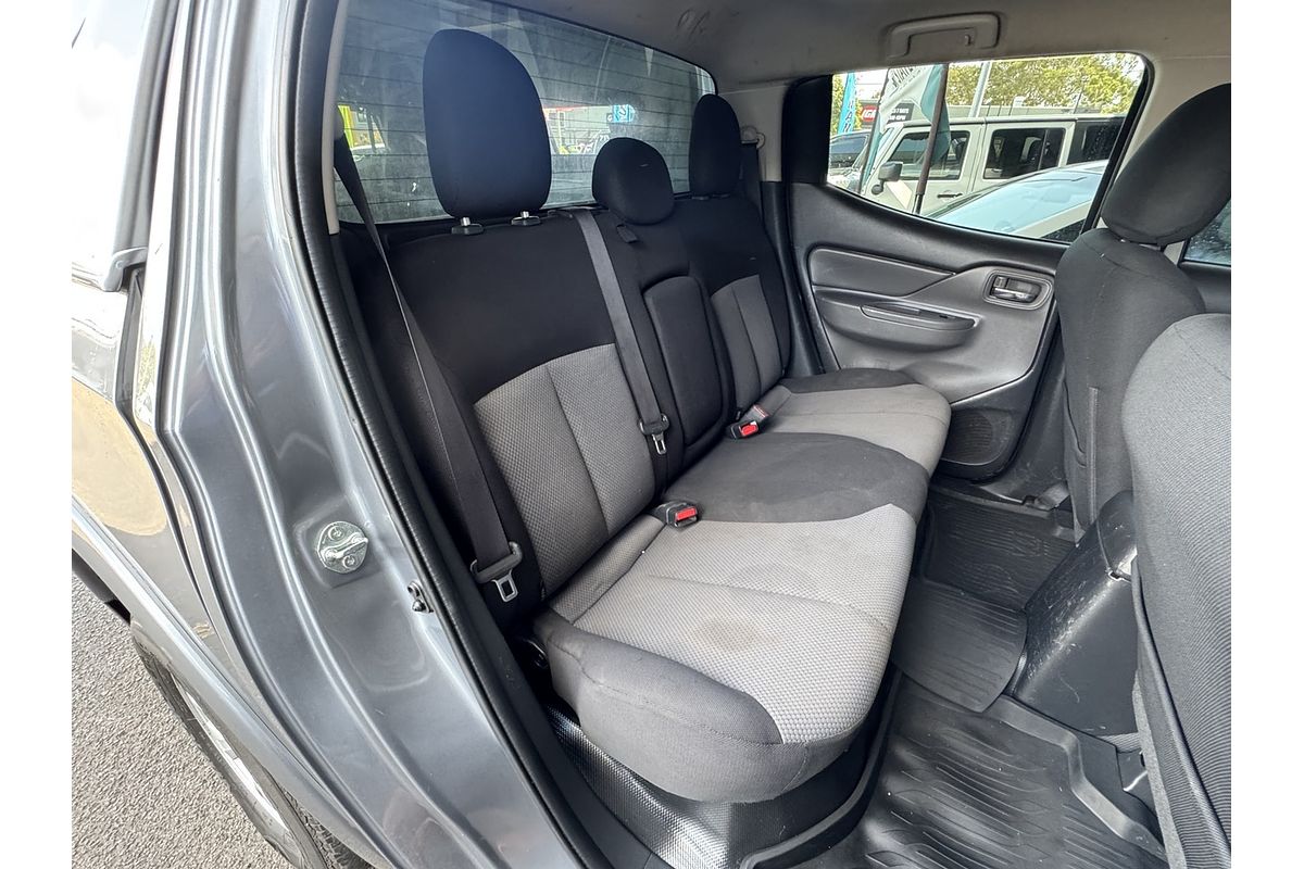 2017 Mitsubishi Triton GLX MQ 4X4
