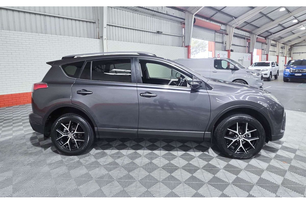 2018 Toyota RAV4 GXL ZSA42R