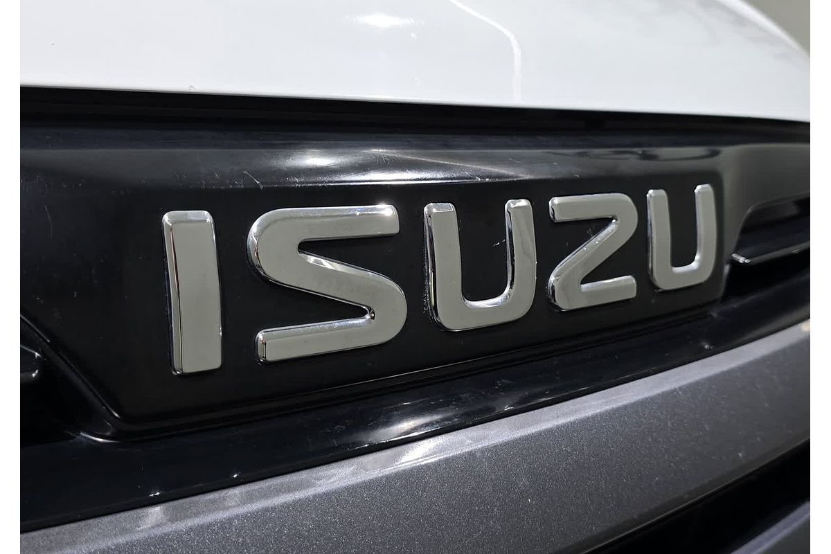2021 Isuzu MU-X LS-M