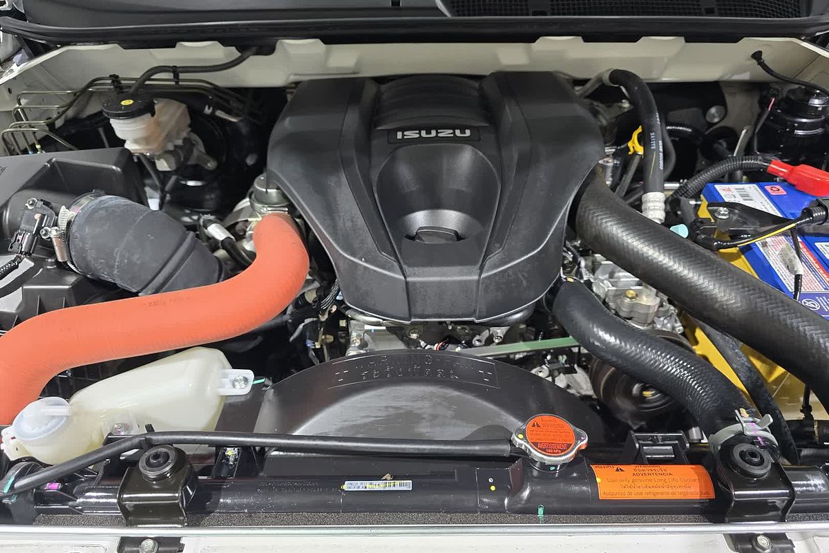 2021 Isuzu MU-X LS-M