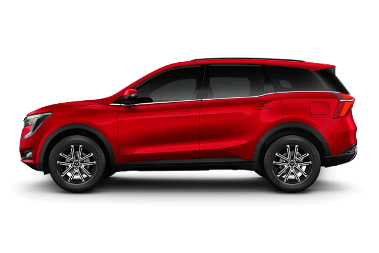 2025 Mahindra XUV700 AX7L