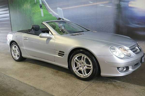 2006 Mercedes-Benz SL350