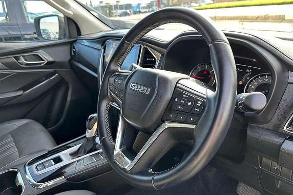 2023 Isuzu MU-X LS-T