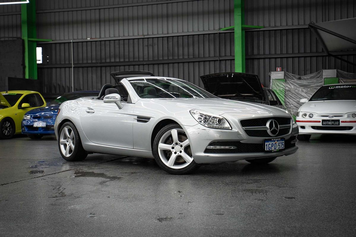 2012 Mercedes-Benz SLK-Class SLK250 BlueEFFICIENCY R172