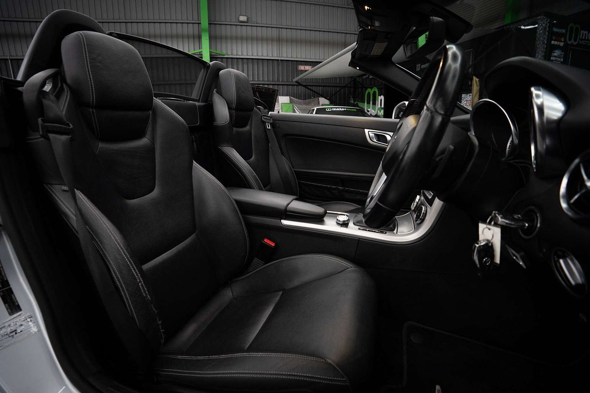2012 Mercedes-Benz SLK-Class SLK250 BlueEFFICIENCY R172