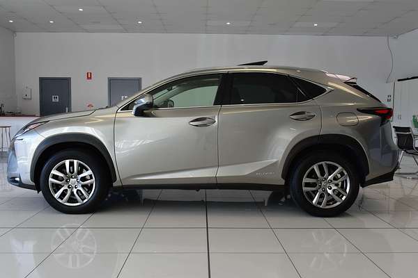 2015 Lexus NX NX300h Luxury AYZ15R