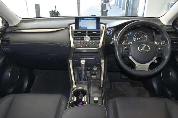 2015 Lexus NX NX300h Luxury AYZ15R