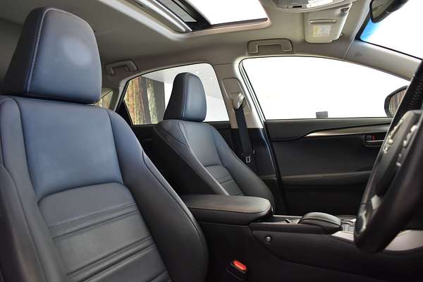 2015 Lexus NX NX300h Luxury AYZ15R