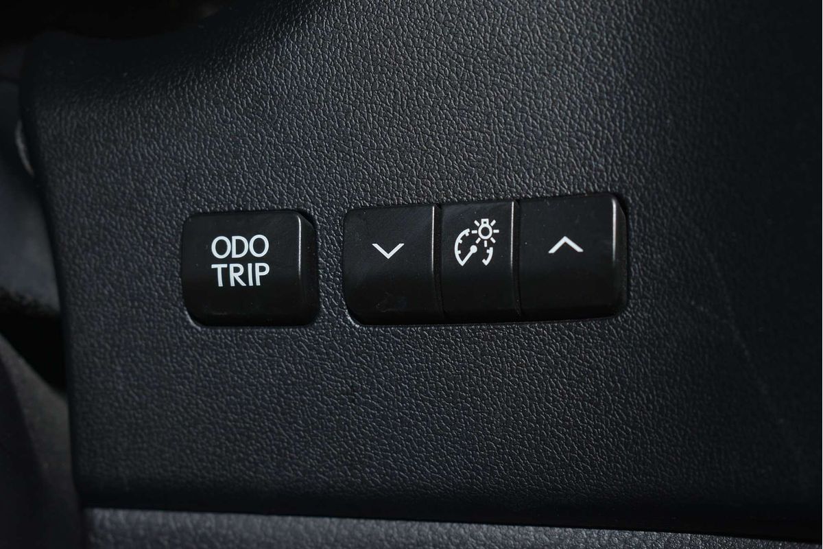 2015 Lexus NX NX300h Luxury AYZ15R