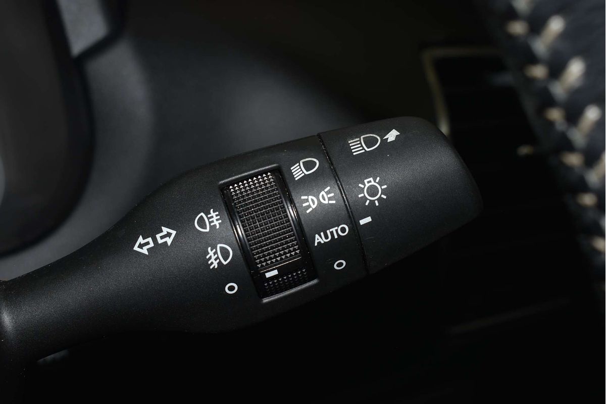 2015 Lexus NX NX300h Luxury AYZ15R