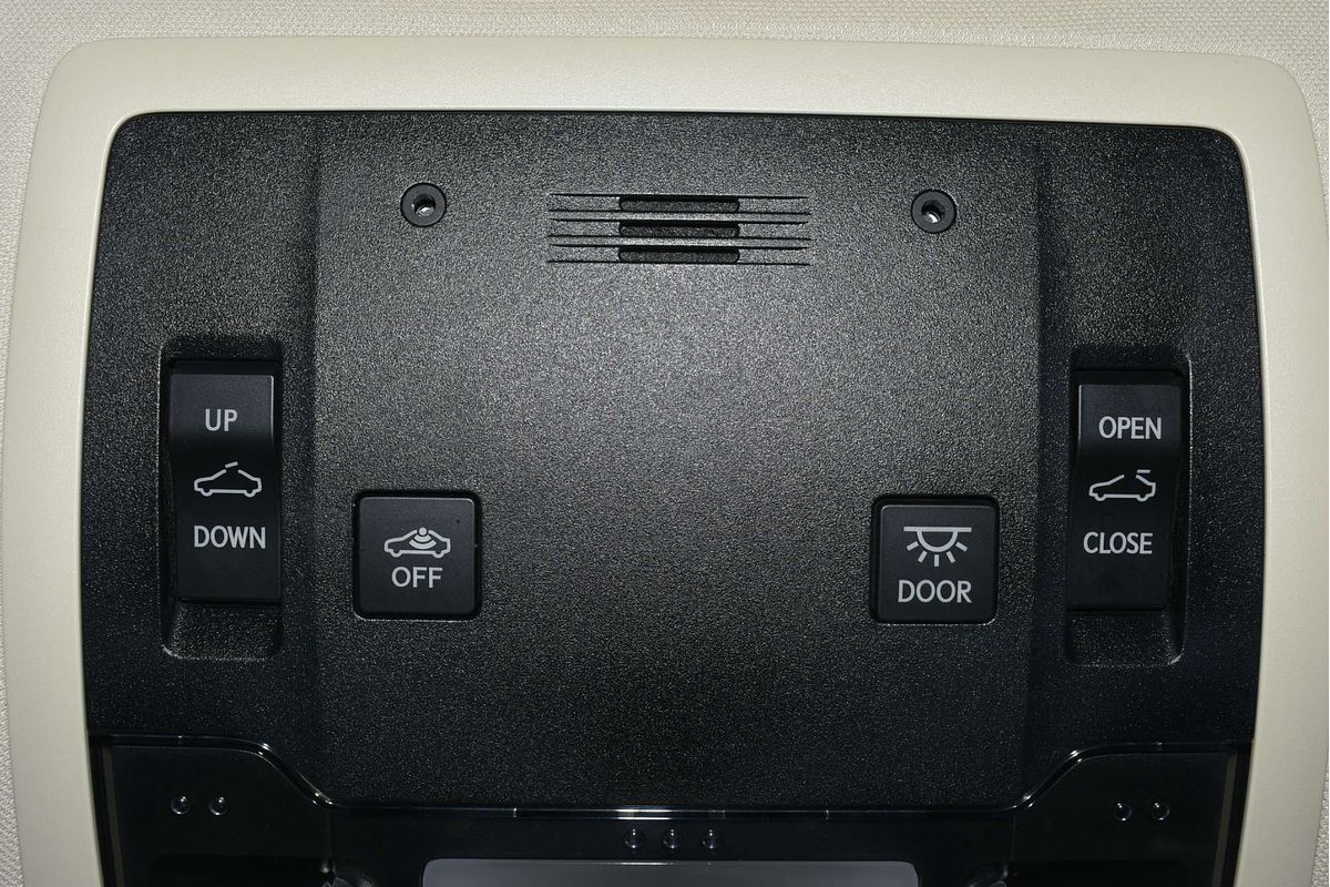 2015 Lexus NX NX300h Luxury AYZ15R