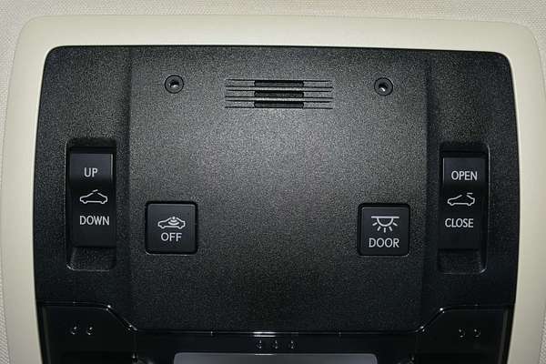 2015 Lexus NX NX300h Luxury AYZ15R