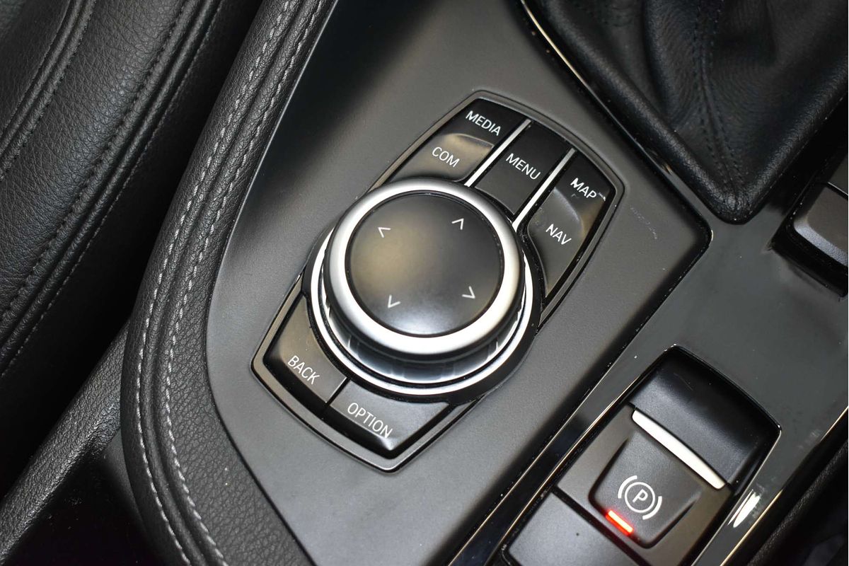 2019 BMW X1 sDrive18i F48