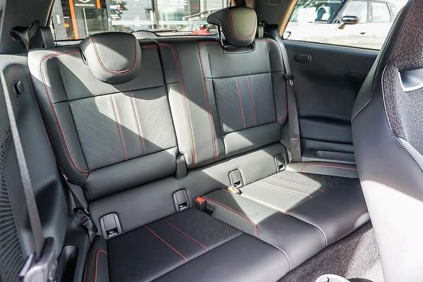 2025 MINI Cooper JCW E Favoured J01