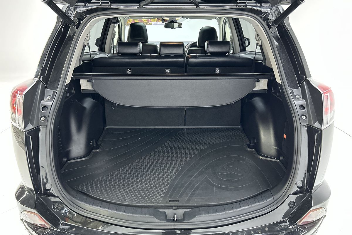 2018 Toyota RAV4 Cruiser ASA44R