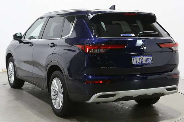 2024 Mitsubishi Outlander LS ZM