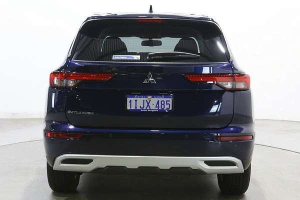 2024 Mitsubishi Outlander LS ZM