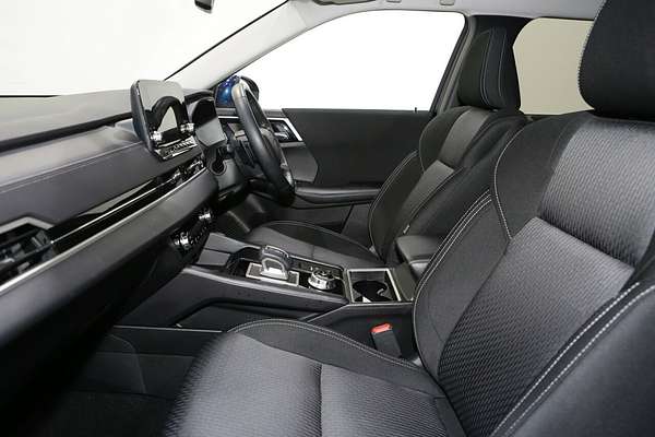 2024 Mitsubishi Outlander LS ZM