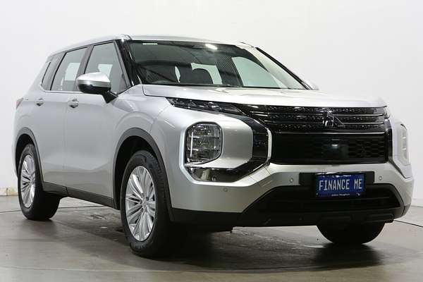 2023 Mitsubishi Outlander ES ZM