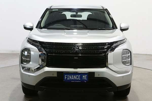 2023 Mitsubishi Outlander ES ZM