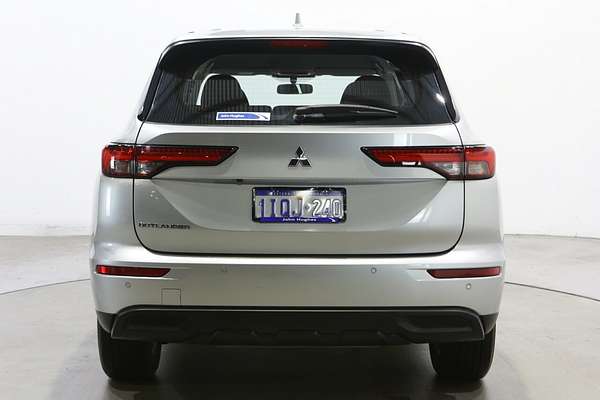 2023 Mitsubishi Outlander ES ZM