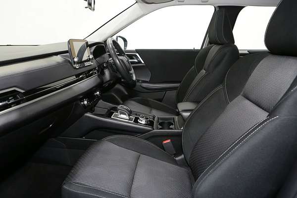 2023 Mitsubishi Outlander ES ZM