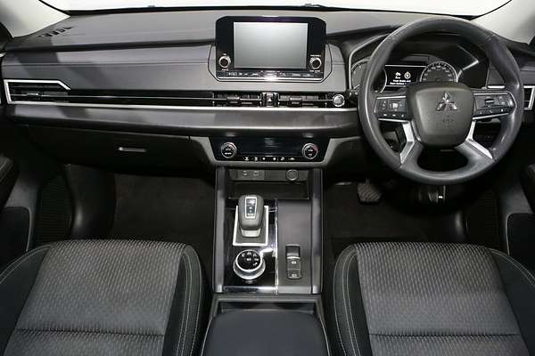 2023 Mitsubishi Outlander ES ZM