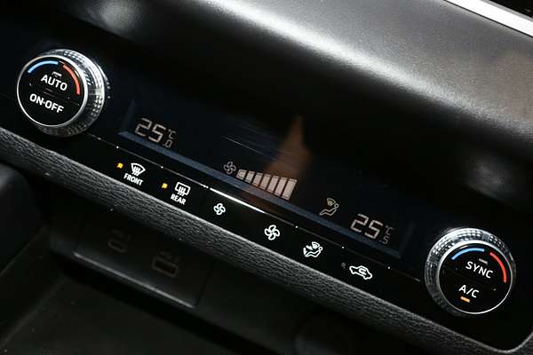 2023 Mitsubishi Outlander ES ZM