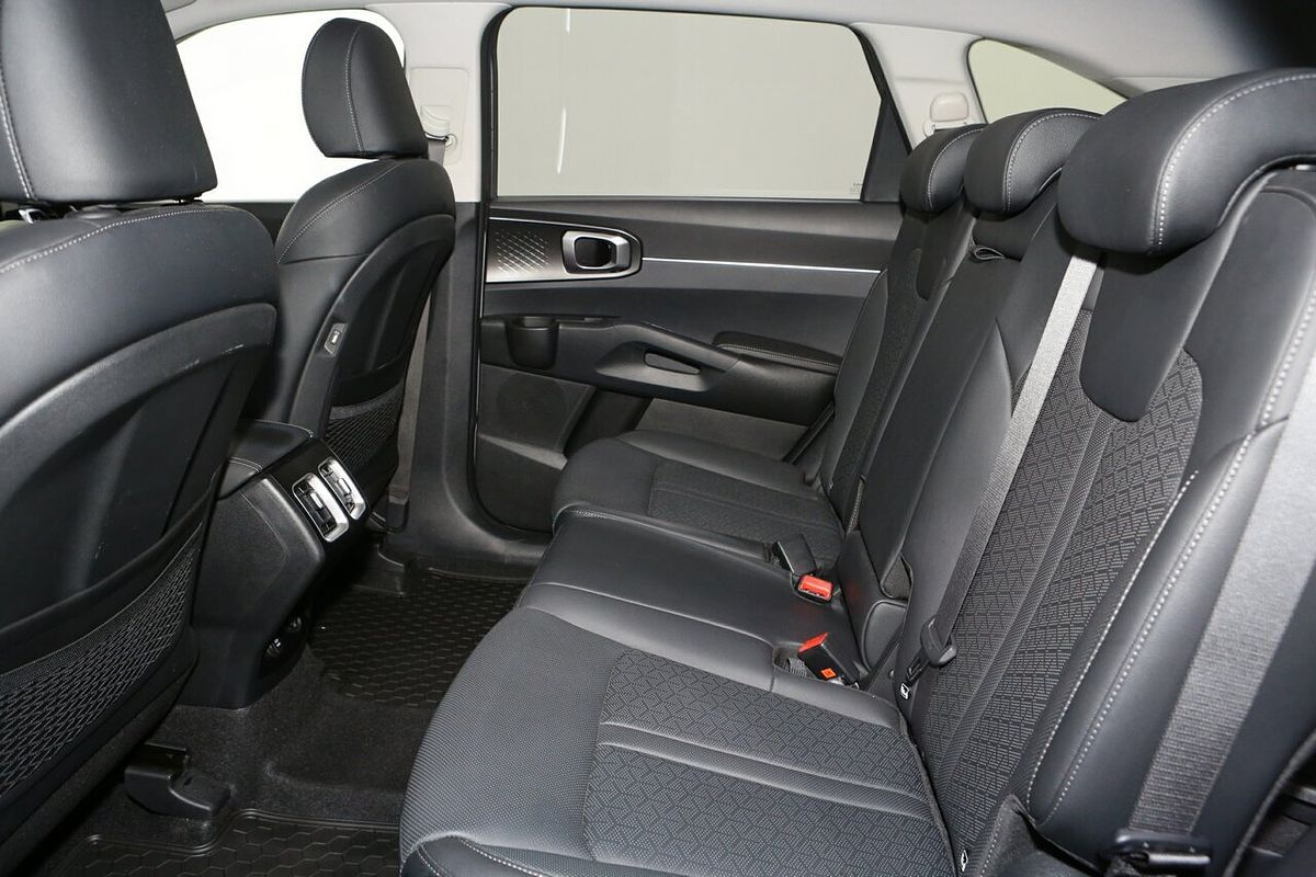 2023 Kia Sorento Sport+ MQ4