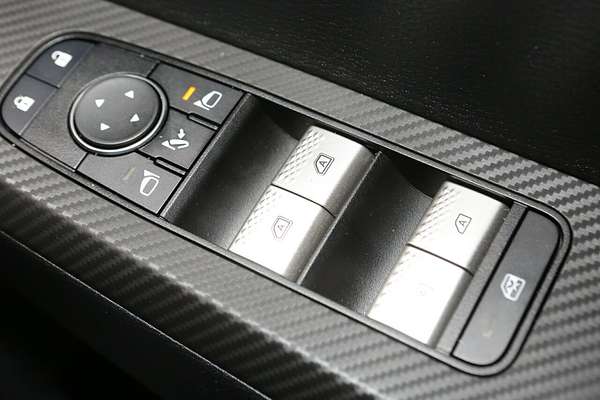 2024 Mitsubishi Outlander LS ZM