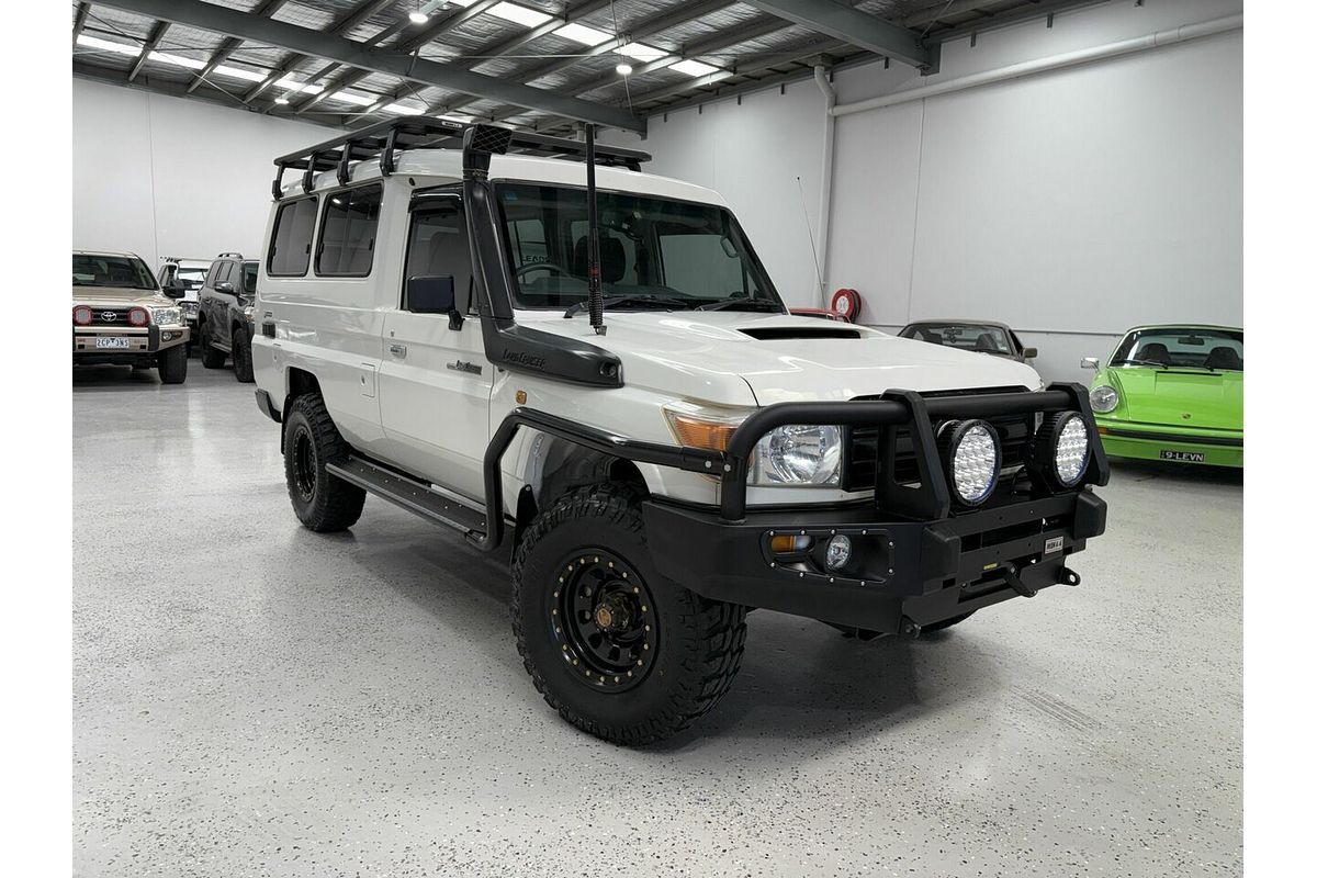 2011 Toyota Landcruiser Workmate Troopcarrier VDJ78R