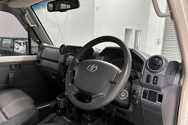 2011 Toyota Landcruiser Workmate Troopcarrier VDJ78R