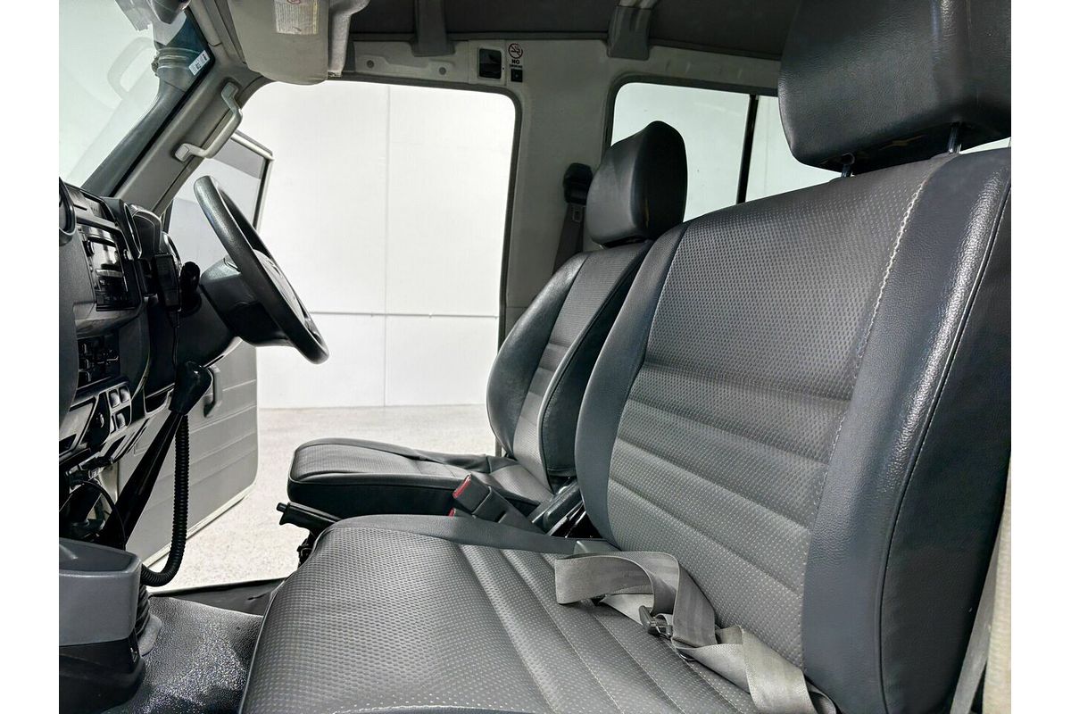 2011 Toyota Landcruiser Workmate Troopcarrier VDJ78R