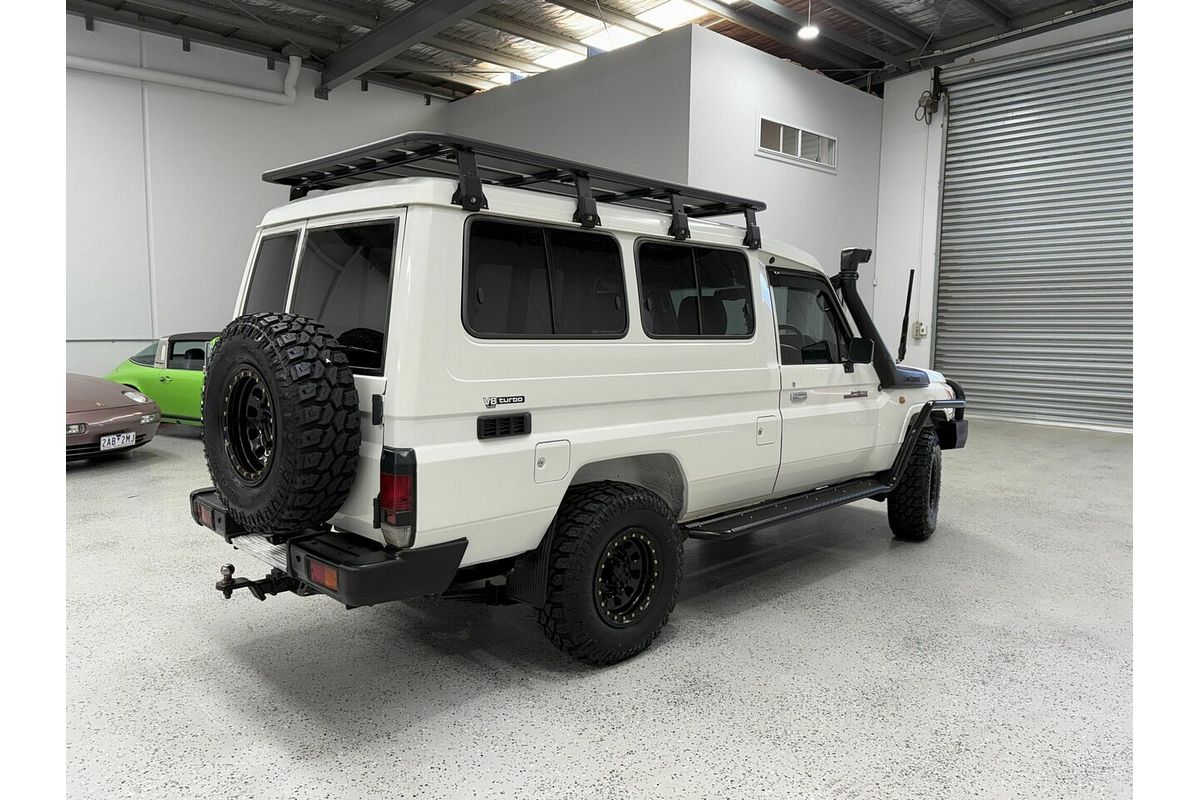 2011 Toyota Landcruiser Workmate Troopcarrier VDJ78R