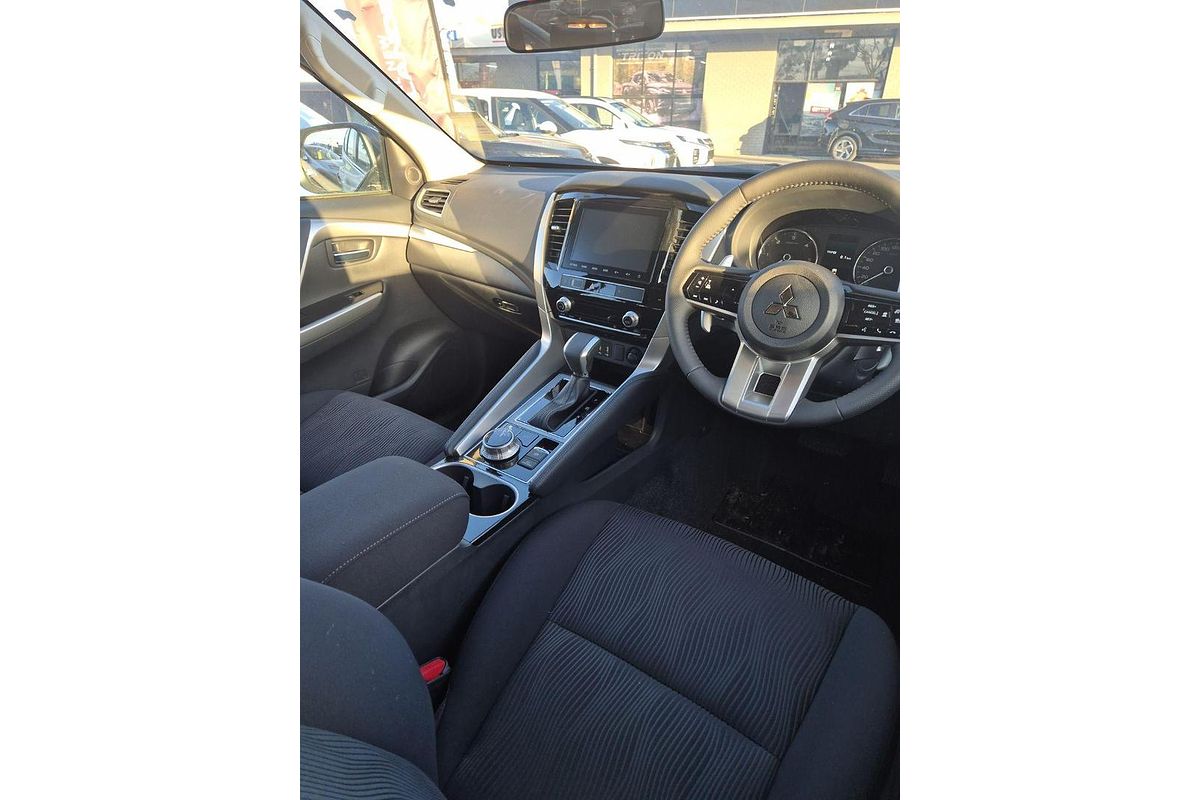 2024 Mitsubishi Pajero Sport GLX QG