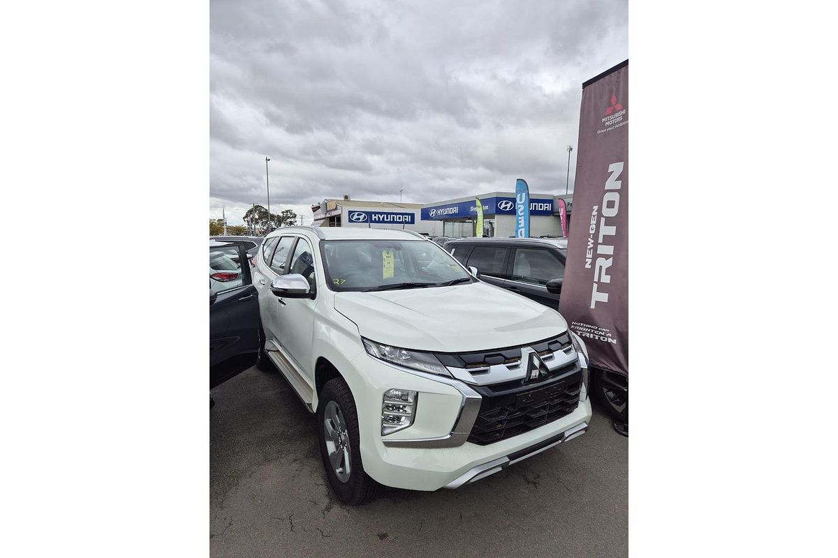 2024 Mitsubishi Pajero Sport GLX QF