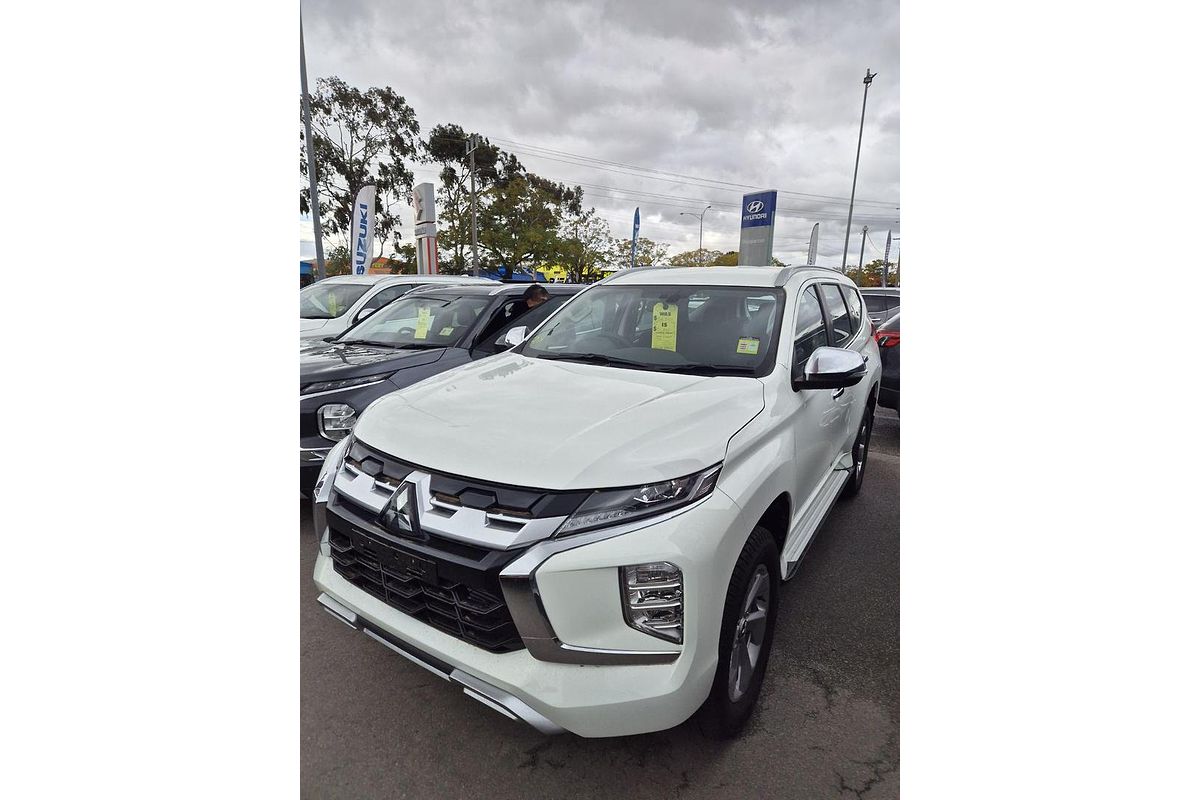 2024 Mitsubishi Pajero Sport GLX QF