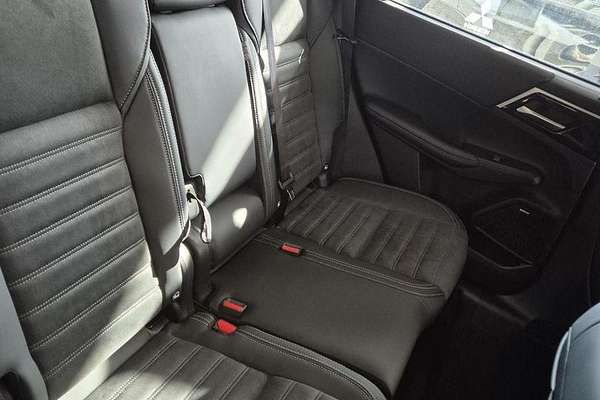 2025 Mitsubishi Outlander Aspire ZM