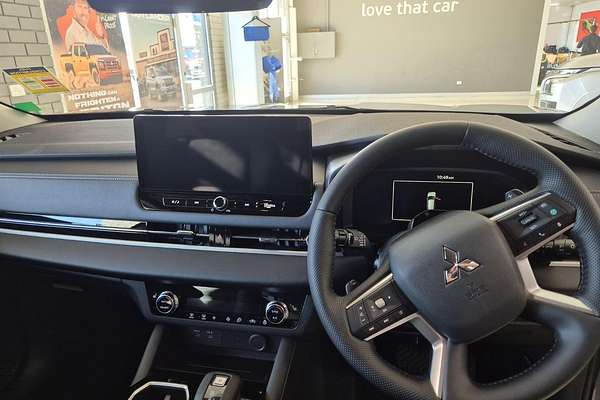 2025 Mitsubishi Outlander Aspire ZM