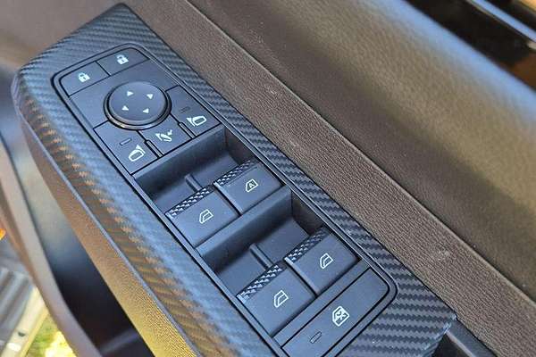 2025 Mitsubishi Triton GSR MV 4X4