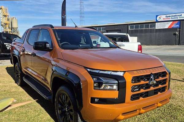 2025 Mitsubishi Triton GSR MV 4X4