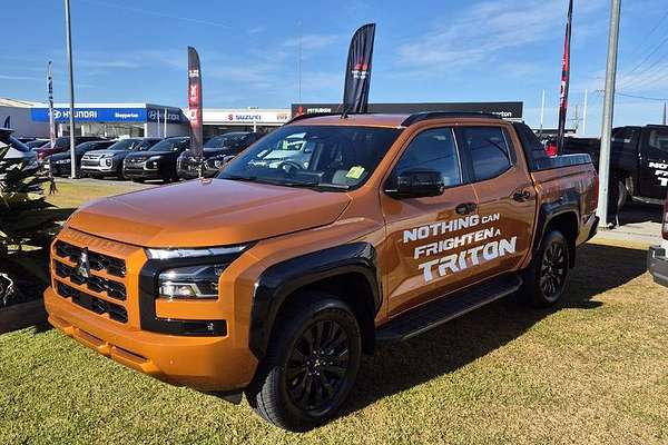 2025 Mitsubishi Triton GSR MV 4X4